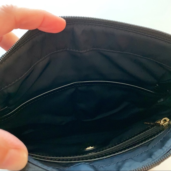 Tory Burch Ariana Quilted Swingpack - Picture 7 of 8